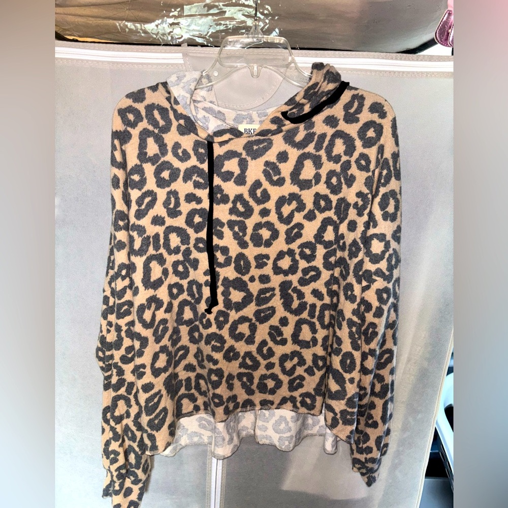 Cheetah Print Pullover Hoodie